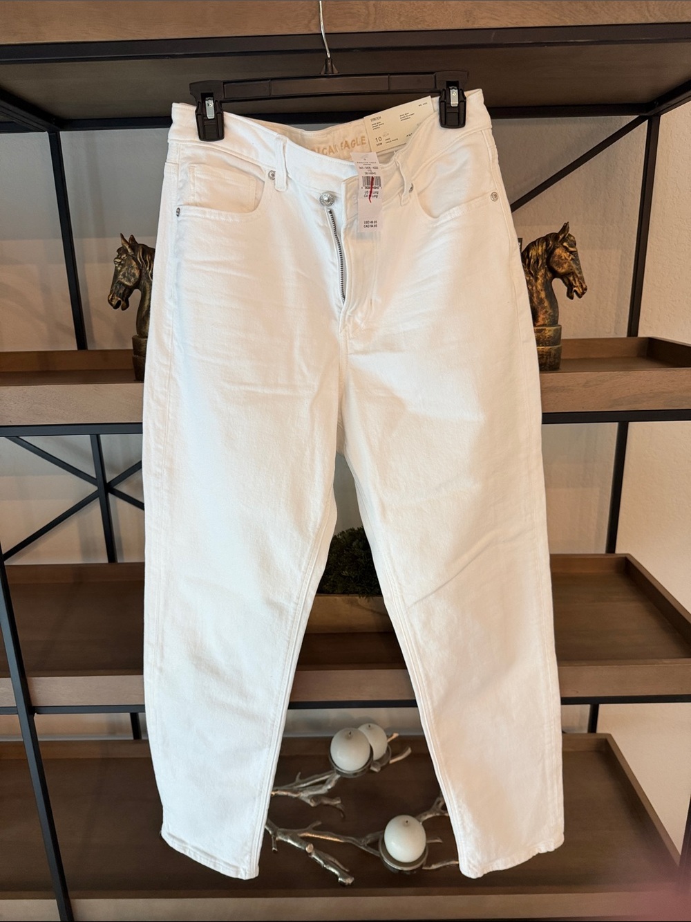 American Eagle White Mom Jeans